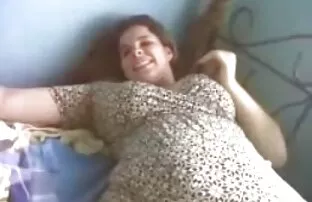 XXX A jovem sailor abre sexo selvagem bruto as portas para a pila do Capitão!