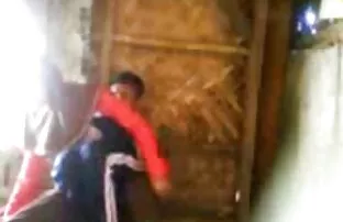 XXX petite sexy e ruiva sexo selvagem entre lesbicas fodida em chiraq