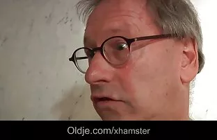 XXX O quero ver vídeo de sexo selvagem Busty leva uma sova na rata