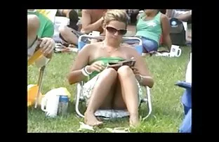 XXX A Busty sexo selvagem entre duas mulheres Hot MILF tem a Rata esticada por uma Pila Comprida.