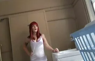 XXX Dedo trepadas selvagens no meu rabo doce