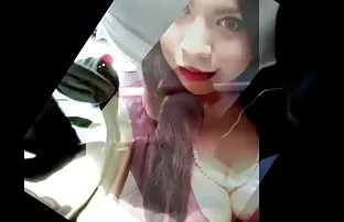 XXX Acção de namorada adolescente amadora com o sexo selvagem na floresta creampie
