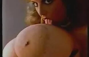 XXX Shayla Knight Monta Um sexo selvagem na selva Grande Galo