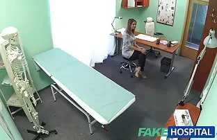XXX Uma Asiática muito gira e o namorado dela vídeo de sexo pornô selvagem a foder Lésbicas.