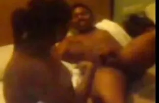 XXX A Dina faz o sexo selvagem no cu assalto.