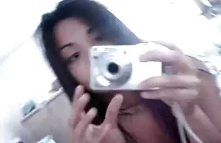 XXX Xemale asiático deslumbrante em vídeo pornô sexo selvagem Cam