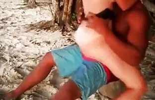 XXX Vê - me a fazer o papá vir-se na casa videos de sexo selvagem e violento dos amigos.